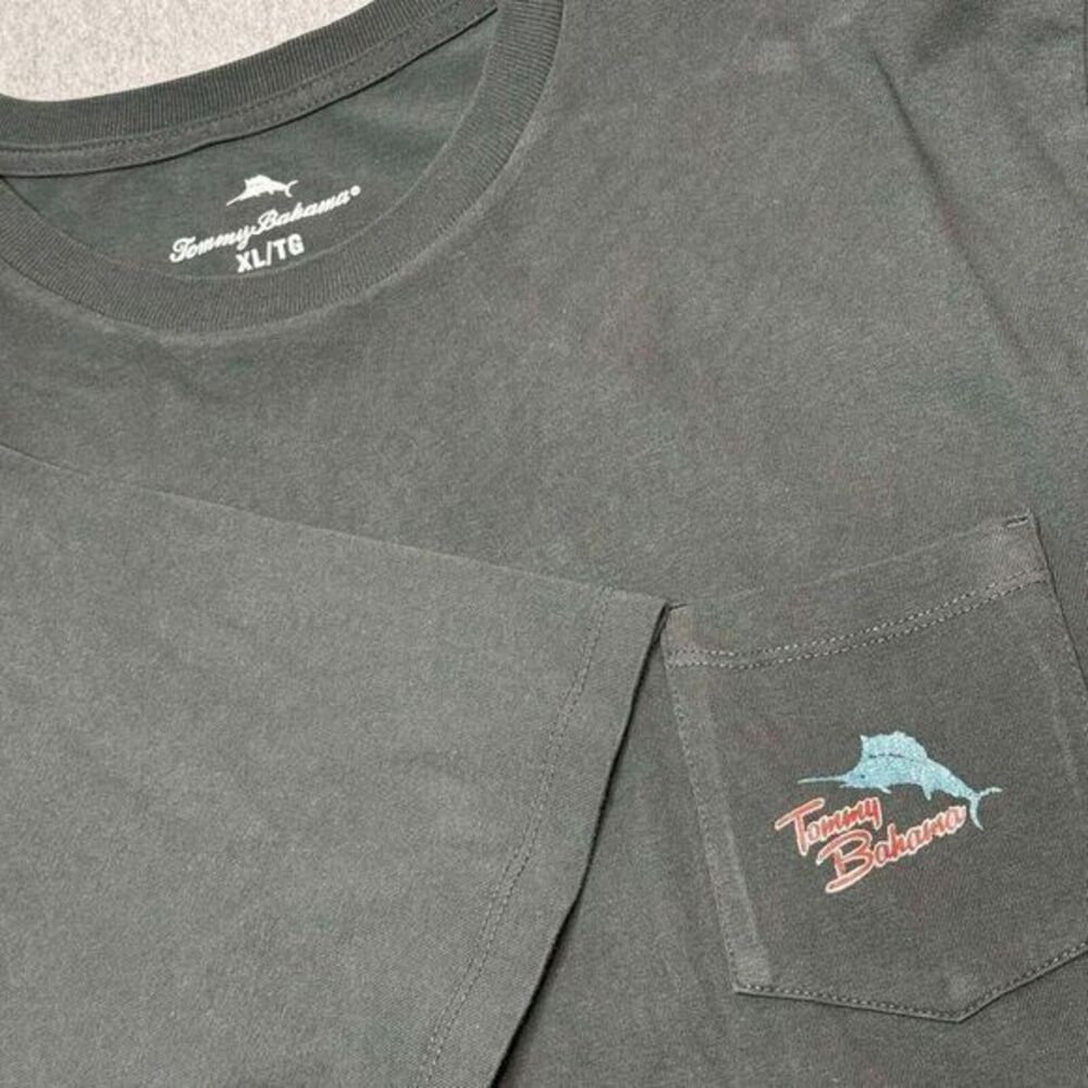 Tommy Bahama The Wheel Deal Adult Size XL Black Golf Tshirt